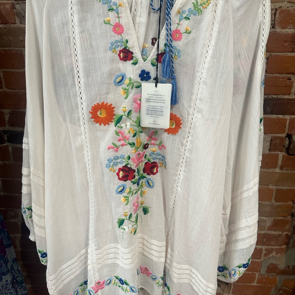 Spell Florapaloosa White Embroidered Floral V-Neck Tunic